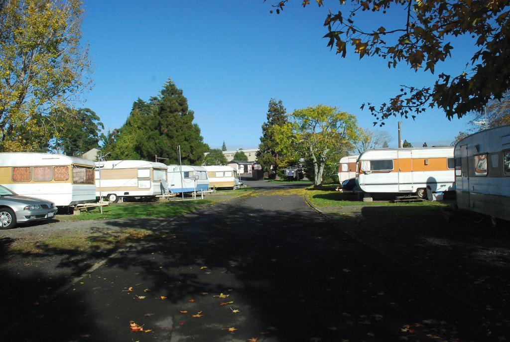 Отель Avondale Motor Park Окленд Экстерьер фото
